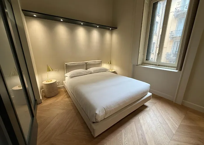 Luxury Design 1br 1ba High Ceilings Apartment Milan