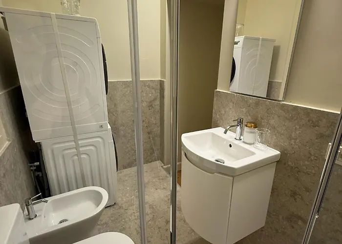 Luxury Design 1br 1ba High Ceilings Apartment