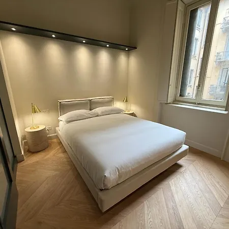 Lusso In Palazzo D'epoca Apartament Mediolan