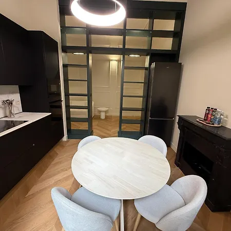 Lusso In Palazzo D'epoca Appartement Milan