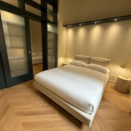 Lusso In Palazzo D'epoca